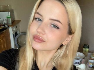 AliceSilvia naked