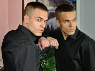 RobertoNite xxx